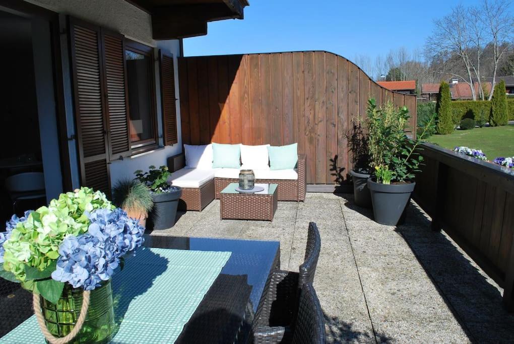 Wohnung Direkt Am Tegernsee Mit Xl-Terrasse Гмунд ам Тегернзее Екстериор снимка