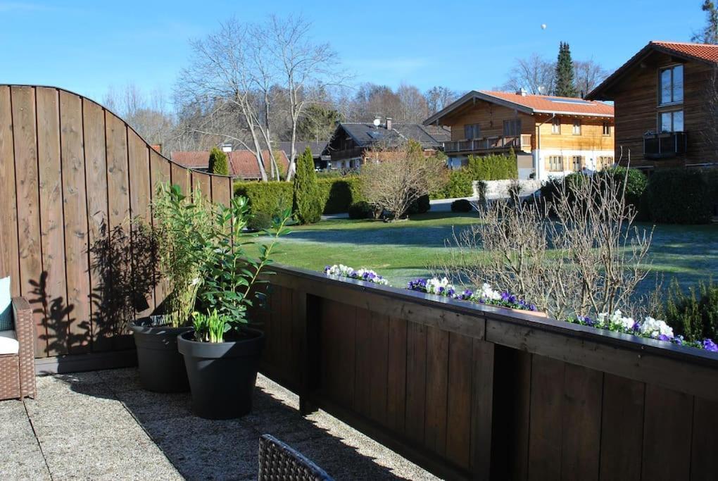 Wohnung Direkt Am Tegernsee Mit Xl-Terrasse Гмунд ам Тегернзее Екстериор снимка