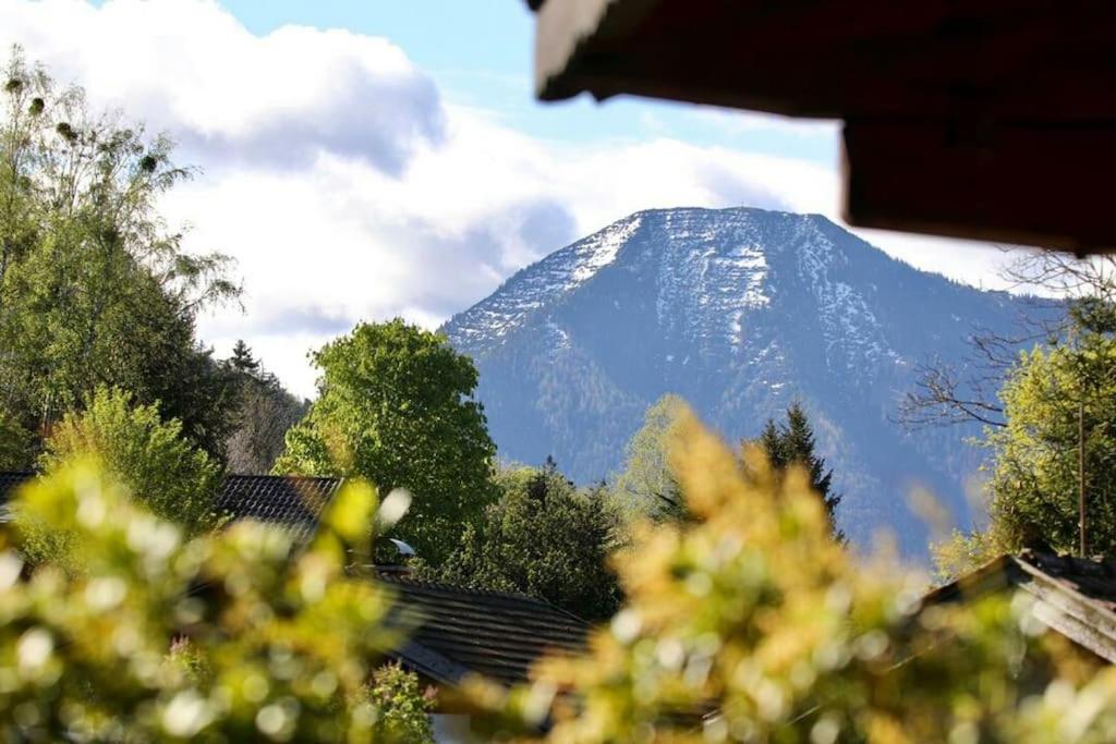 Wohnung Direkt Am Tegernsee Mit Xl-Terrasse Гмунд ам Тегернзее Екстериор снимка